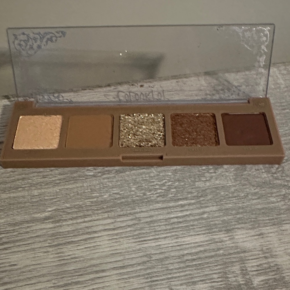 NWOT Colourpop Eyeshadow Palette - Creamy Neutrals and Glitter